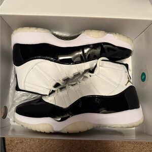 Air Jordan 11 Retro gratitude men’s size 10